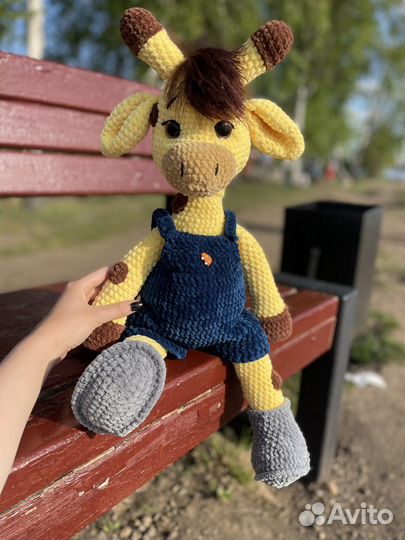 Жирафик Прошка вязанная ручная игрушка