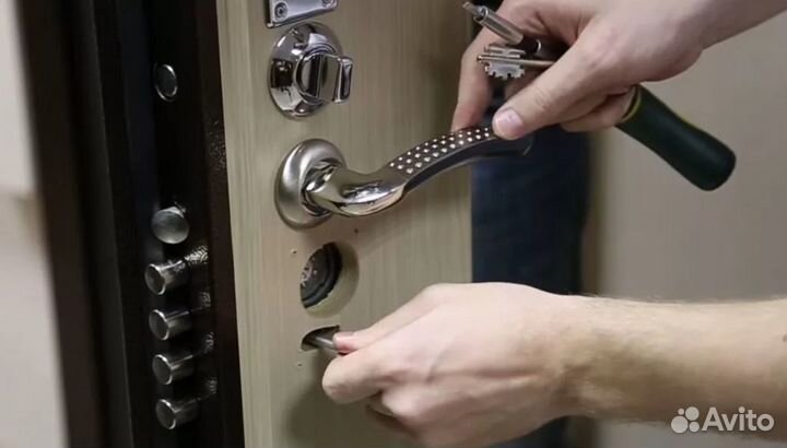 Вскрытие, ремонт замков дверей, авто, сейфов