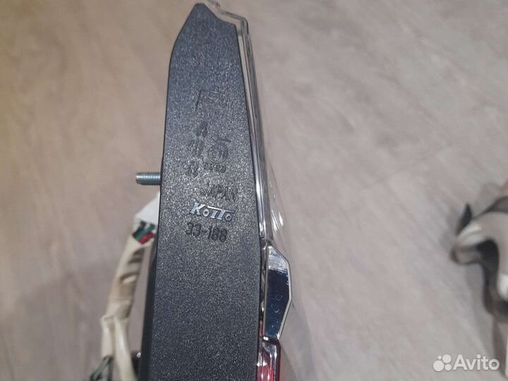 Продам оригинал задний фонарь лев toyota camry V55