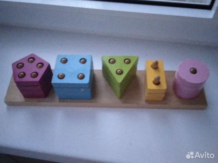 Пакетом развивающие игрушки для малышей