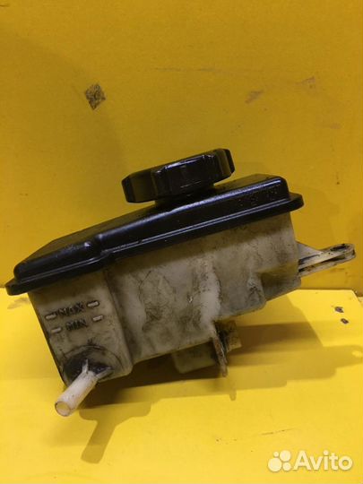 Бачок гур Ford Mondeo (3) 2000–2003