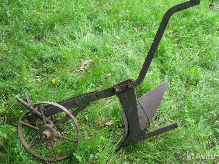 Конный плуг