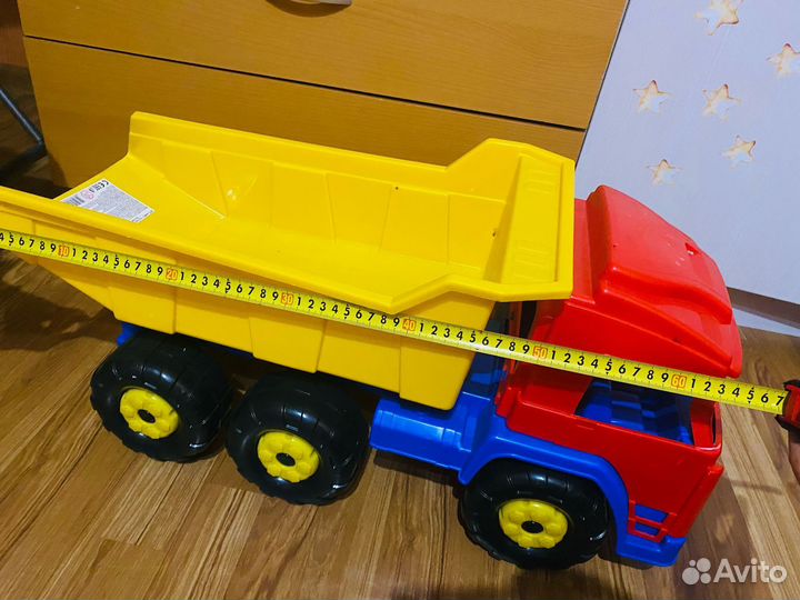 Игрушка грузовик