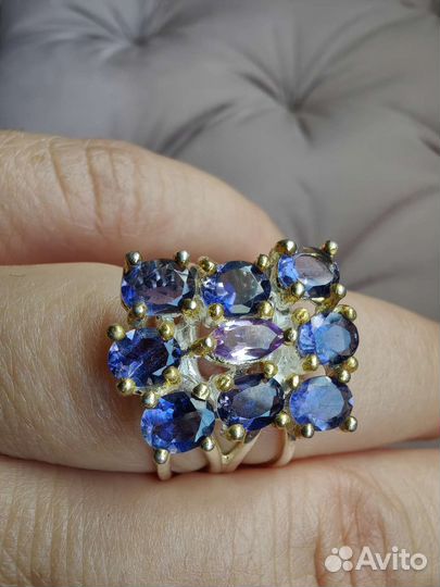 Серебряное кольцо с натуральными иолитами