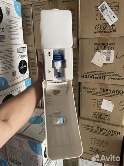 Диспенсер сенсорный
