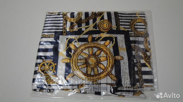 Шарф с модным морским принтом