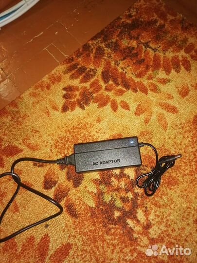 Блок питания (адаптер), 19 v, 4,7a