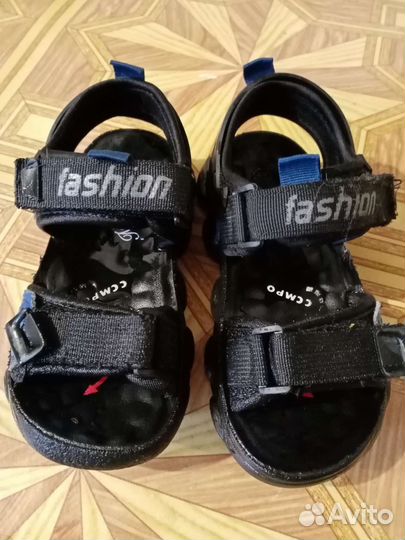 Детские сандали