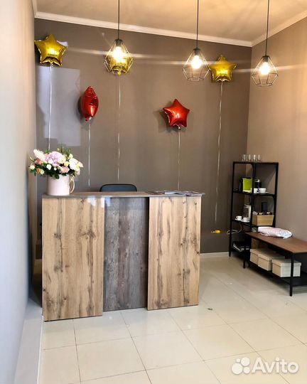 Стойка ресепшн Бесплатный монтаж