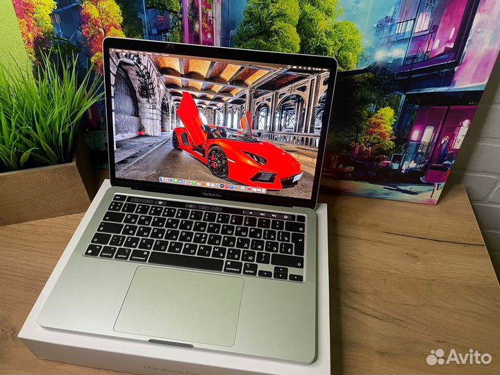 Macbook pro 13 2020 m1 512gb Шикарный