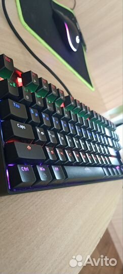 Механическая игровая клавиатура с LED-подсветкой