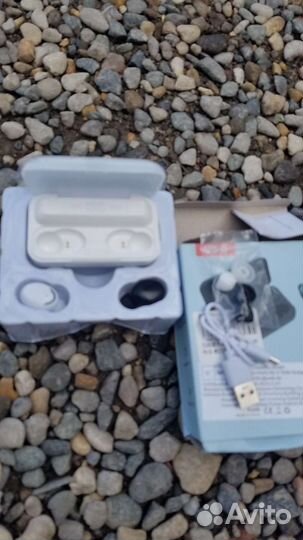 Беспроводные наушники новые