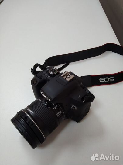 Canon EOS 800D Объектив Canon 10-18mm, пробег 3142