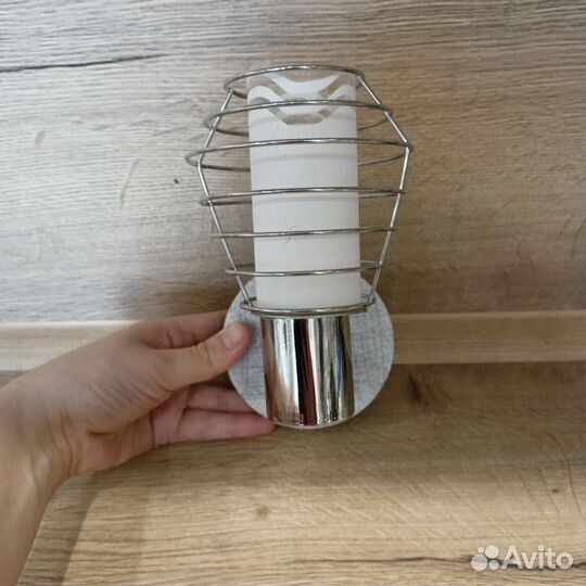 Светильник настенный