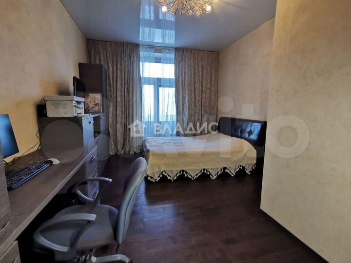 3-к. квартира, 73 м², 4/5 эт.