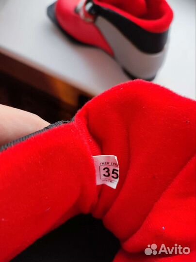 Лыжные ботинки