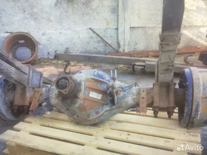 Чулок заднего моста isuzu NQR71 75 90 NPR75