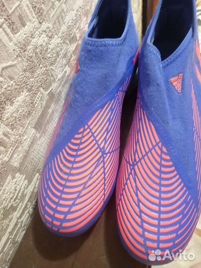 Футбольные бутсы adidas 43 размер