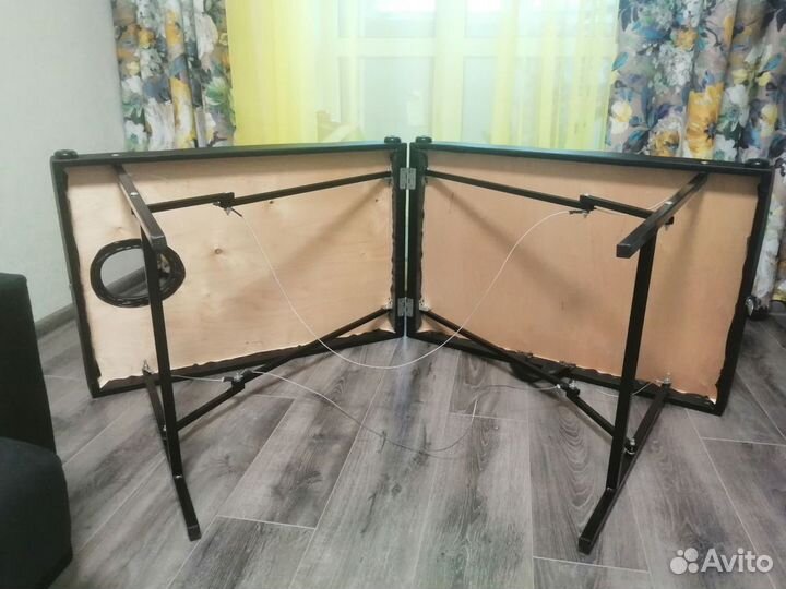 Кушетка массажный стол с вырезом для лица