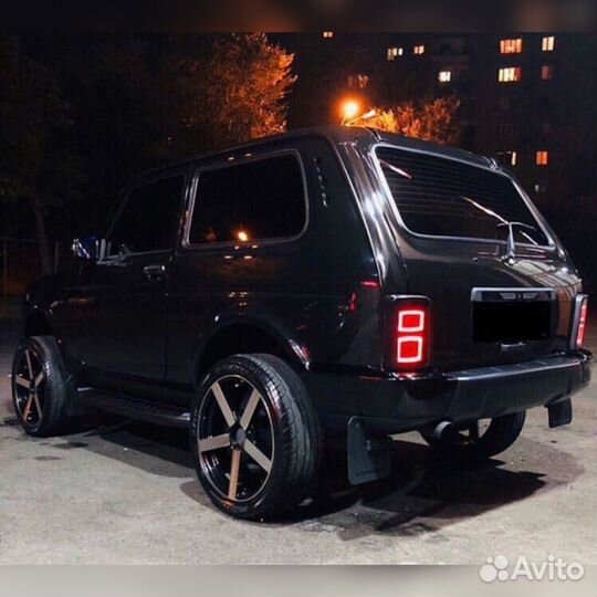 Новые литые диски на Ниву 1382 бритвы R18 5/139.7