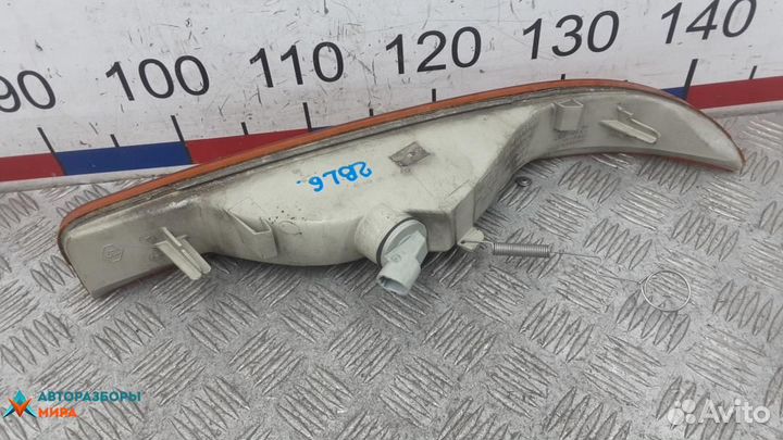 Поворотник левый Renault Master 2 2000