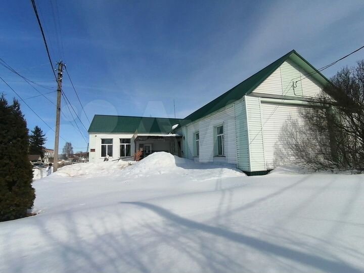 Здание с земельным участком в п.Шемышейк, 220.3м²