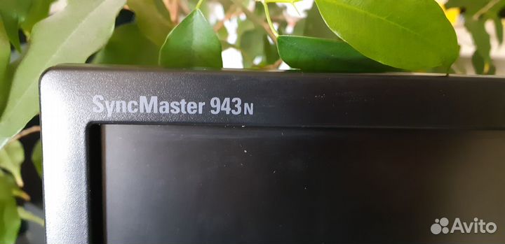 Монитор Samsung syncmaster 943N