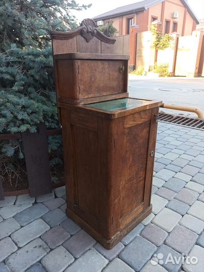 Старинный секретер