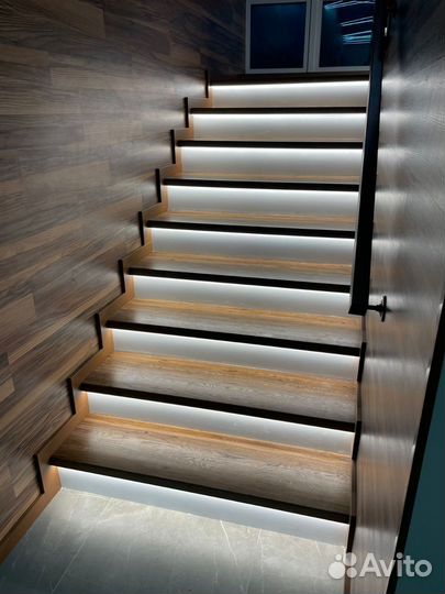 Отделка лестниц деревом