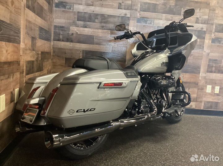 Harley-Davidson CVO Road Glide 2023