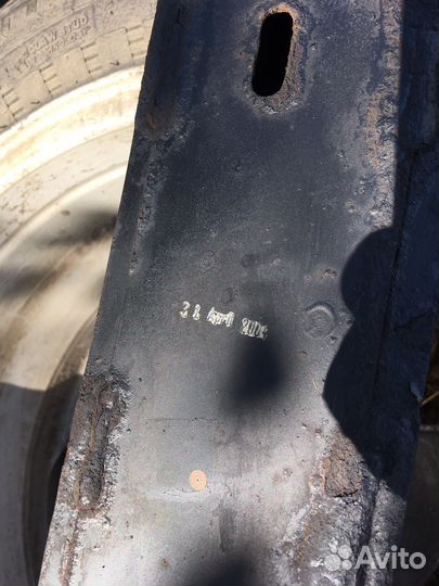 Усилитель бампера BMW X3 E83