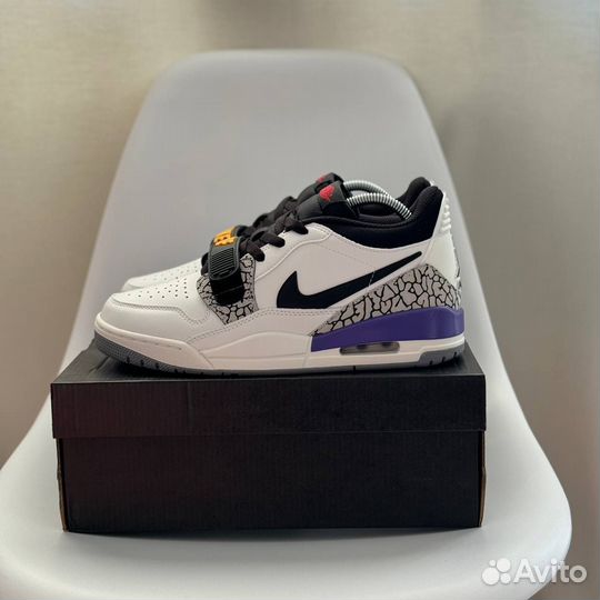 Jordan Legacy 312 Low «Lakers» оригинал