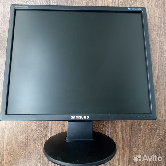 Монитор ЖК 19