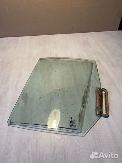 Стекло заднее правое Kia Rio 1 LS