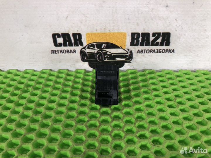 Кнопка стеклоподъемника BMW X1