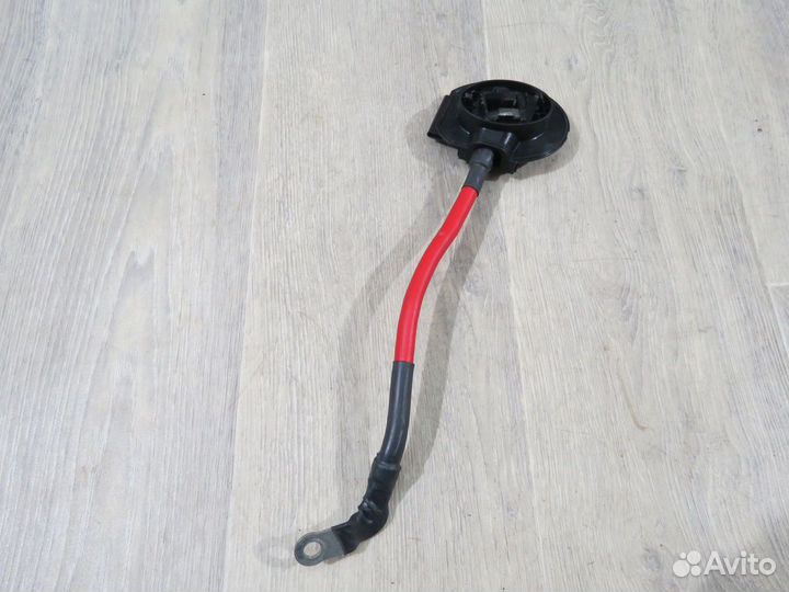 Клемма плюс Mercedes Benz W205