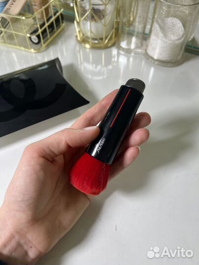 Кисть Shiseido