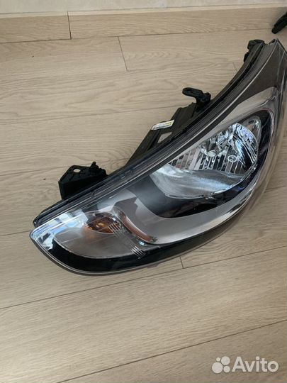 Левая фара Hyundai accent 2010-2017 оригинал