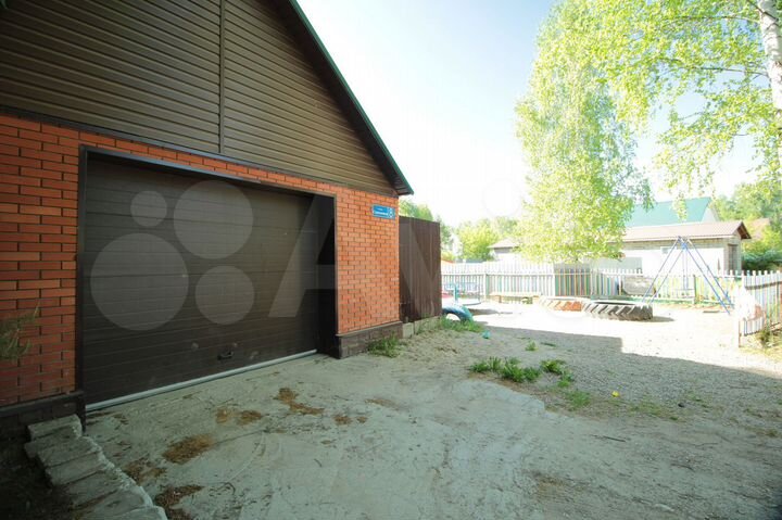 Коттедж 242,6 м² на участке 6,5 сот.