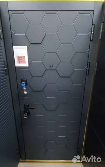 Дверь входная