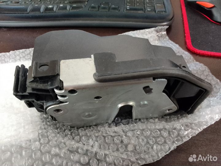 Замок двери BMW