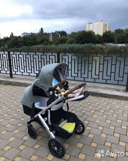 Коляска для погодок двойни uppababy vista