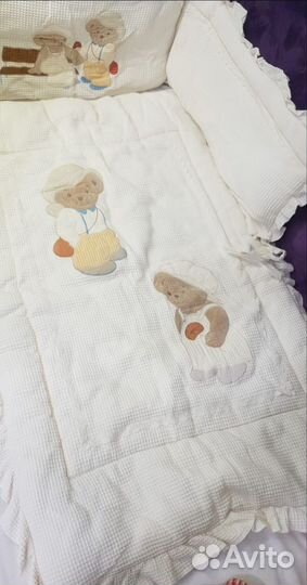 Одеяло и бортики в детскую кроватку