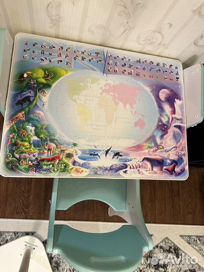 Детский стол со стулом