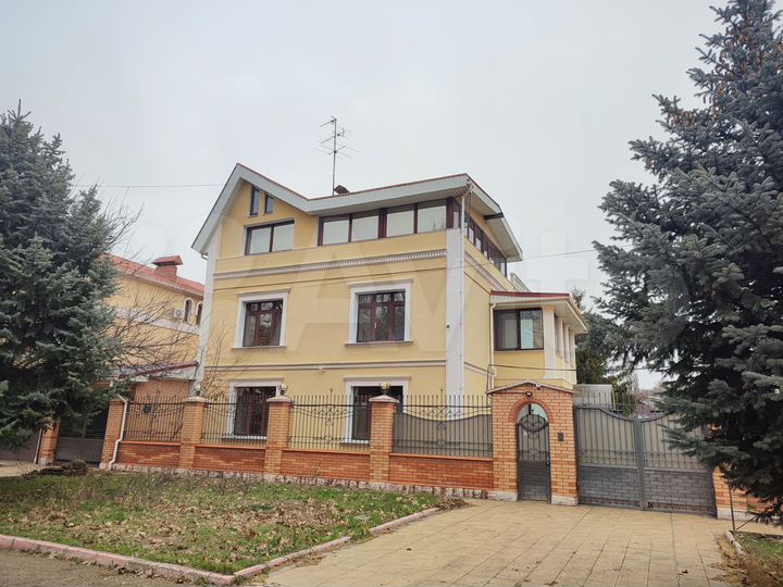 Дом 346 м² на участке 10 сот.