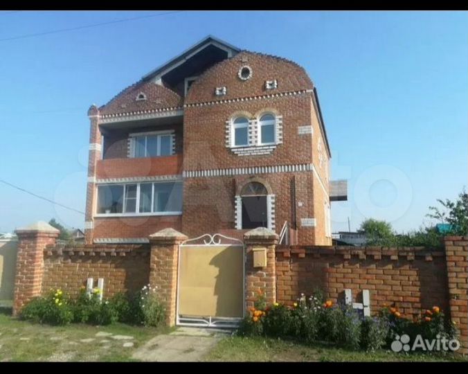 Коттедж 157 м² на участке 15 сот.