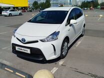 Toyota Prius Alpha 1.8 CVT, 2016, 93 700 км, с пробегом, цена 1 870 000 руб.