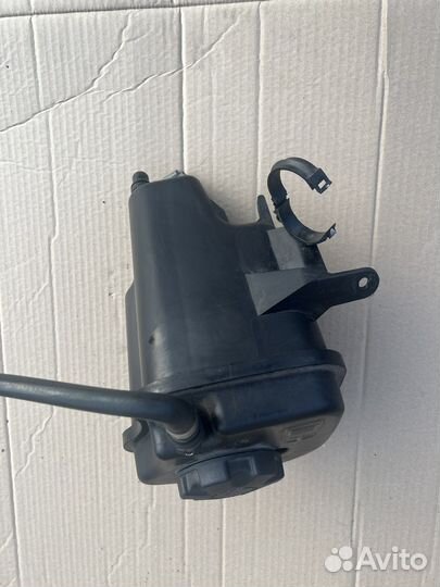 Бачок расширительный BMW X5 E70 3.0TDI