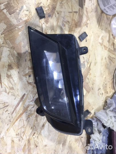 Фара противотуманная передняя правая на Ауди А4 В8