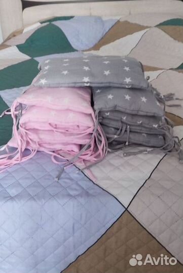 Бортики-подушечки в кроватку